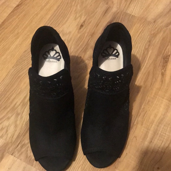 Fergalicous Ankle Booties - Picture 1 of 13